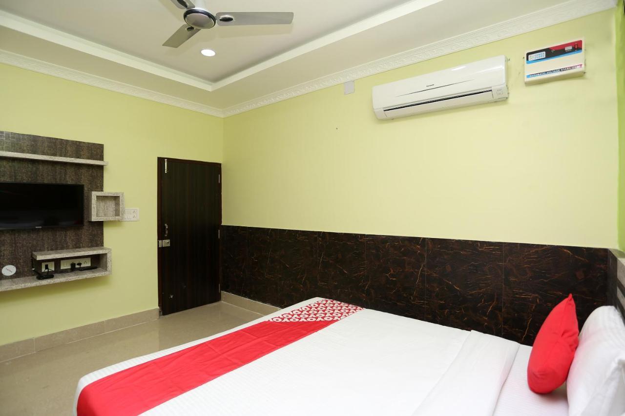 Oyo 24317 Aditya Guest House 3 Bhubaneswar Exterior photo